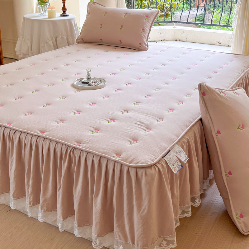 Thicken Quilted Cotton Bed Ski - Embroidery Quilt Cover のレビューと価格