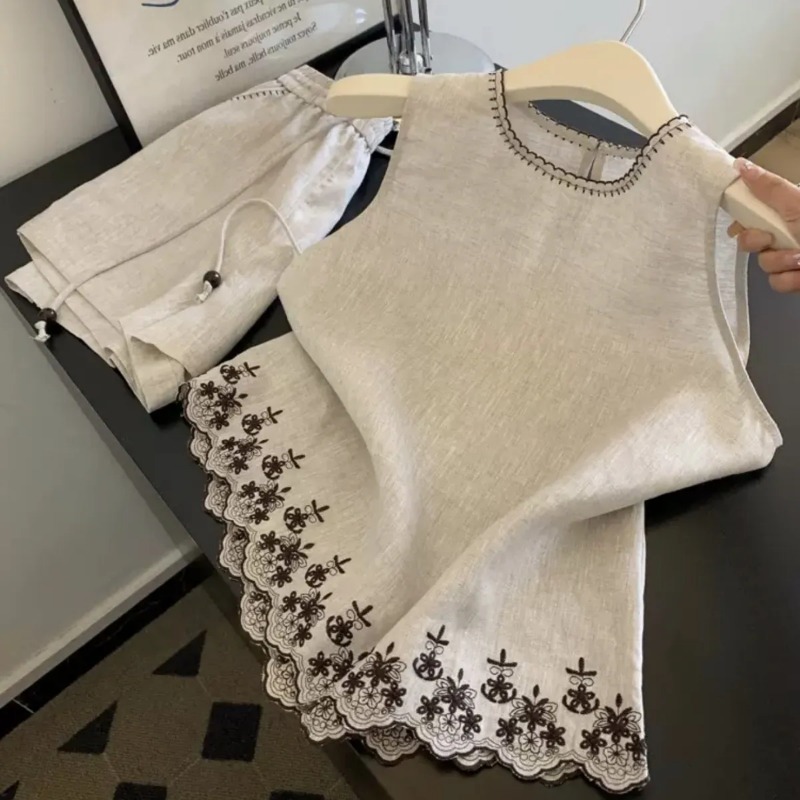 Simple Old Money Style Cotton - Embroidery Vest のレビューと価格