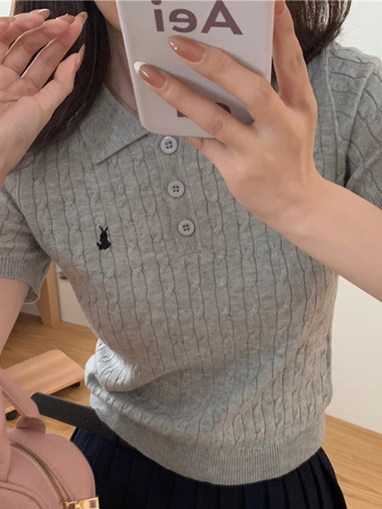 Unique Collar T-irt Women's B - Embroidery Unique Design のレビューと価格