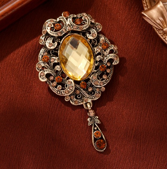 Retro court style brooch for w - Embroidery Gothic のレビューと価格