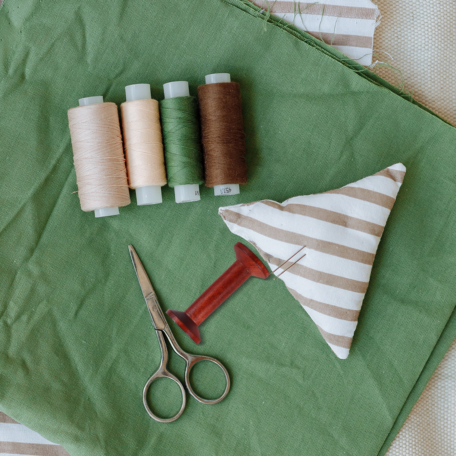 6Pcs Wooden Empty Spools for C - Embroidery Thread Yarn のレビューと価格