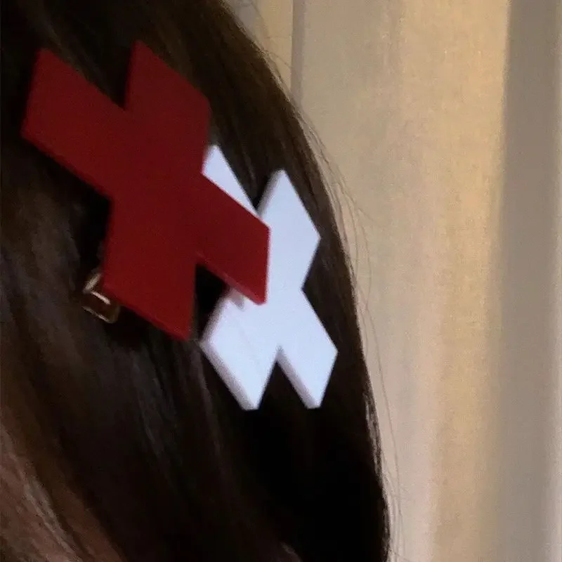 Gothic Acrylic Cross Hairpins  - Embroidery Gothic のレビューと価格