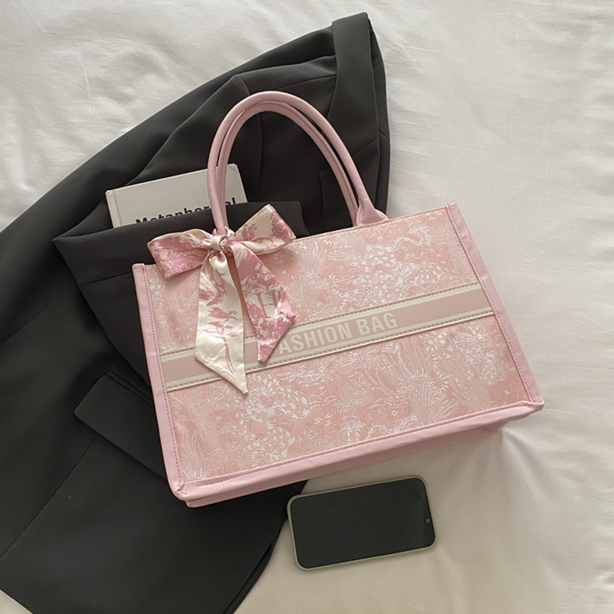 Luxury Elegant Women Tote Bag  - Embroidery On Leather のレビューと価格