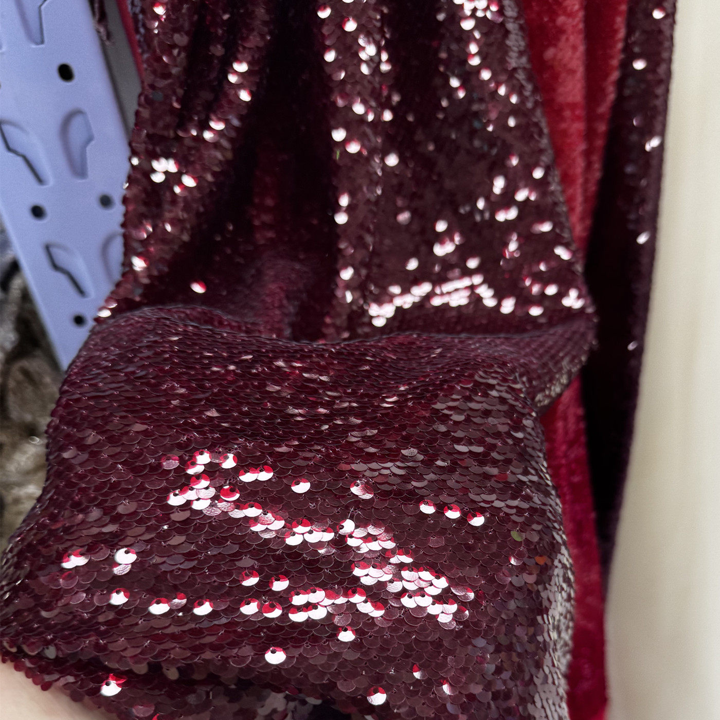 5mm Burgundy Full Sequin Embro - Embroidery Gradient のレビューと価格