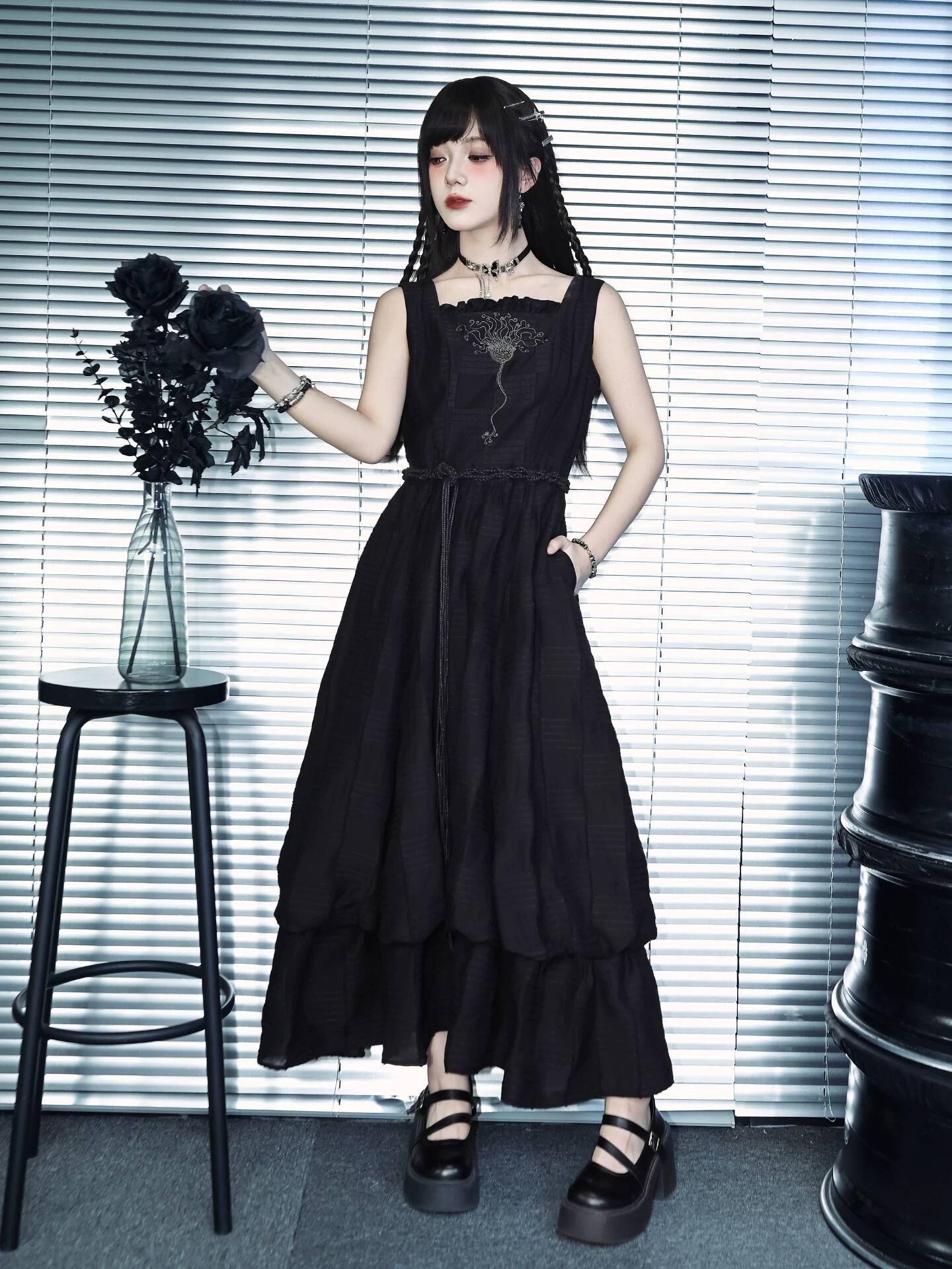New Crinoid Embroidery Black D - Embroidery Vest のレビューと価格
