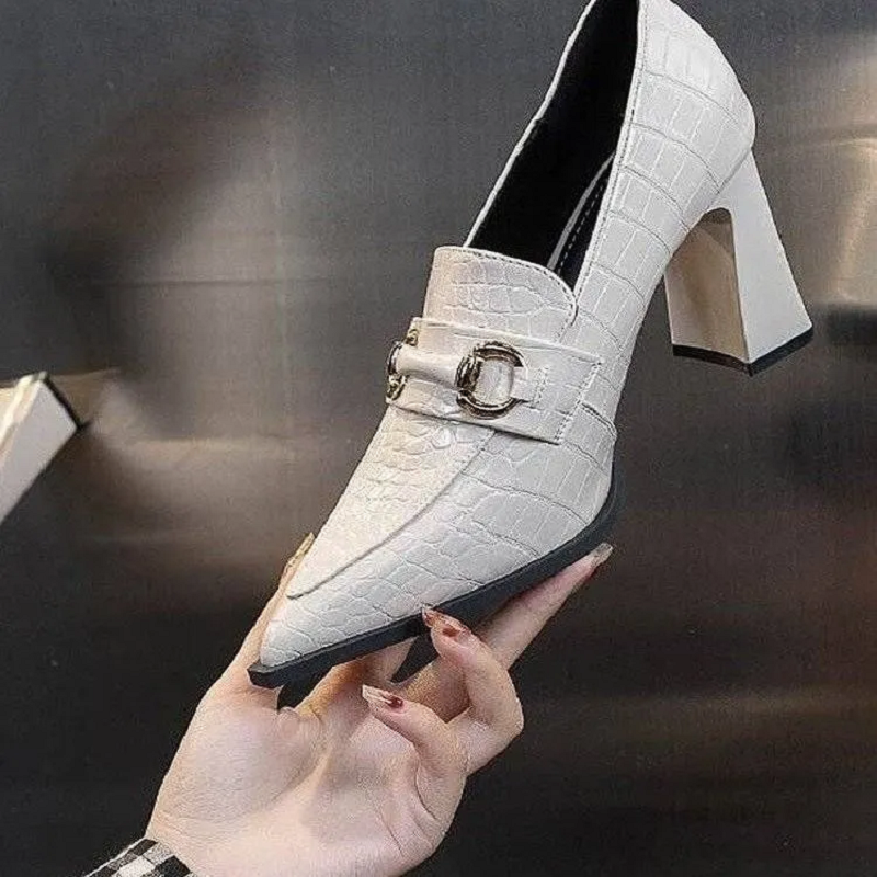 sapatos femininas women cute b - Embroidery On Leather のレビューと価格