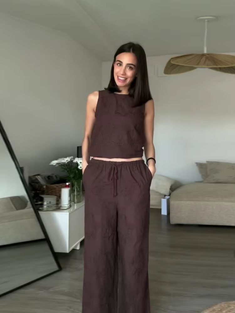 HH Women Solid Embroidery Pant - Embroidery Vest のレビューと価格