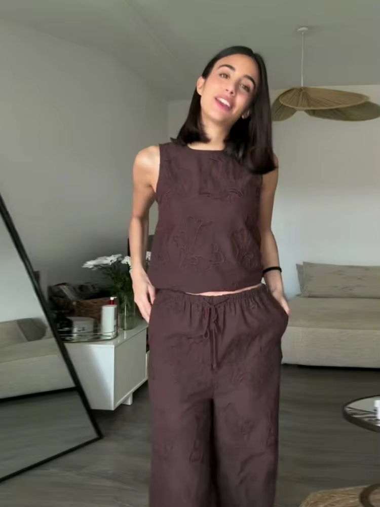 HH Women Solid Embroidery Pant - Embroidery Vest のレビューと価格