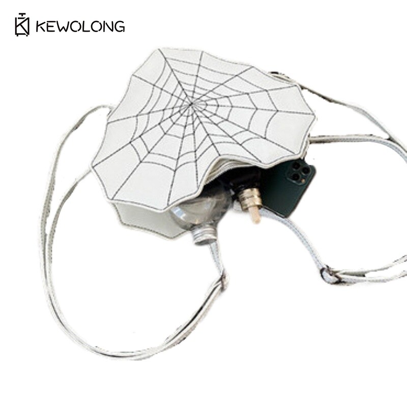 Gothic Bat Shape Shoulder Bag  - Embroidery Gothic のレビューと価格
