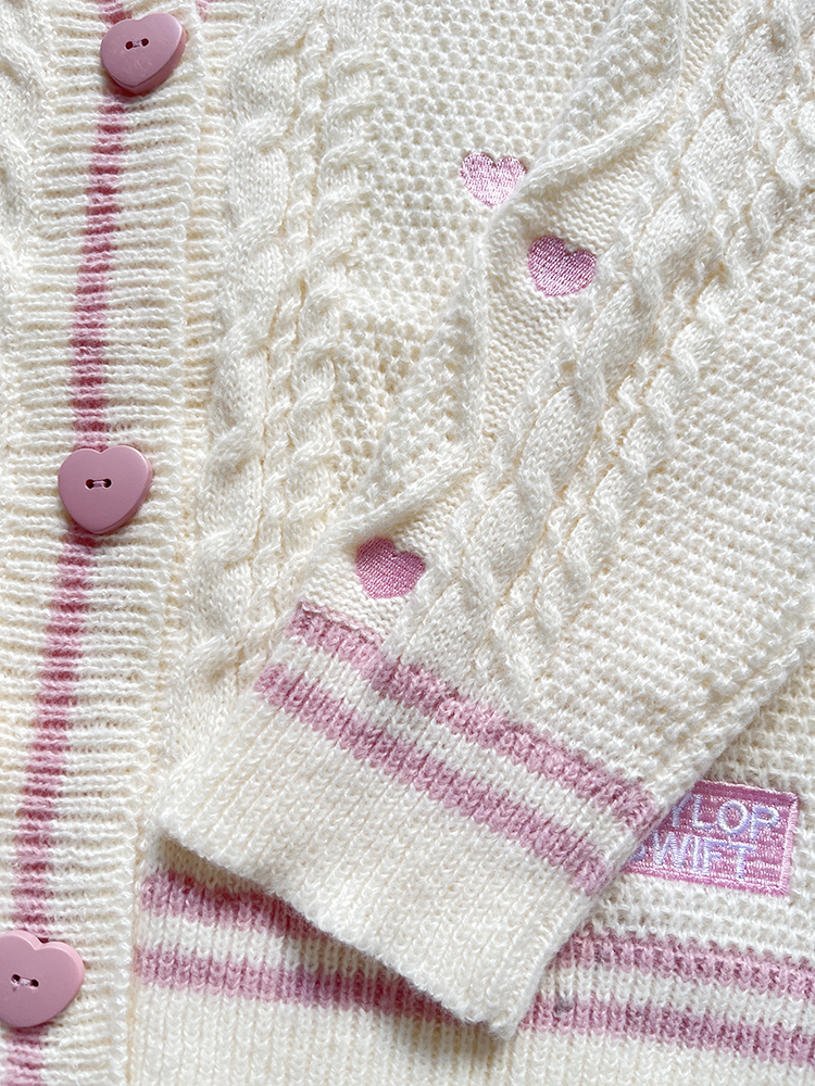 Lover Cardigan with Pink Heart - Embroidery Thread Yarn のレビューと価格
