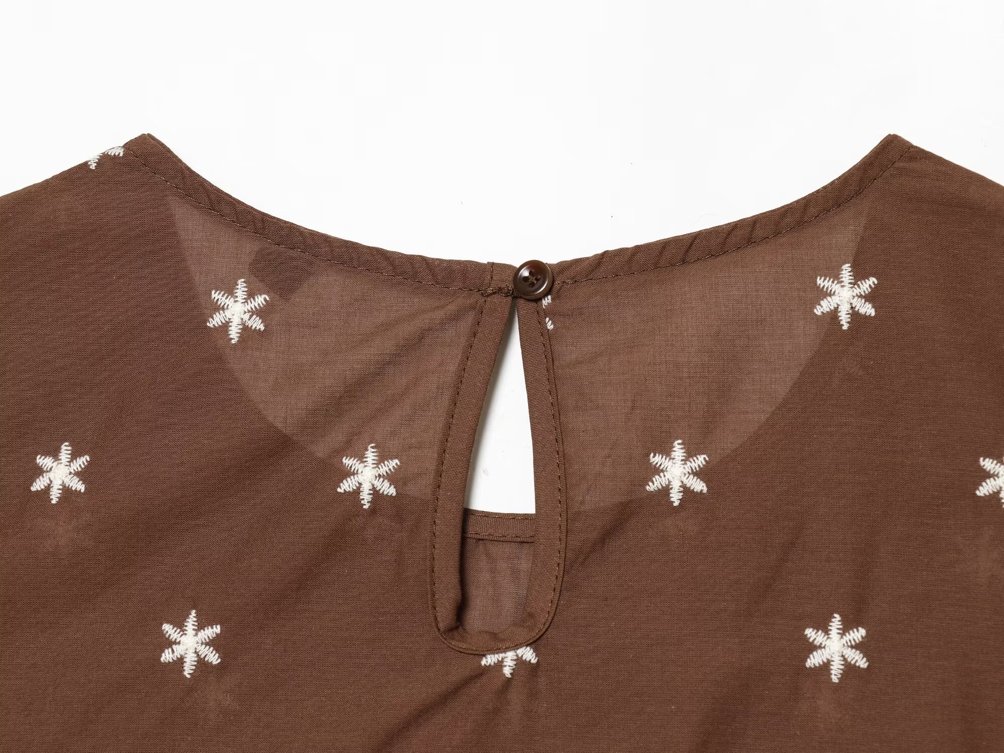 KONDALA Woman Chic Embroidery  - Embroidery Vest のレビューと価格