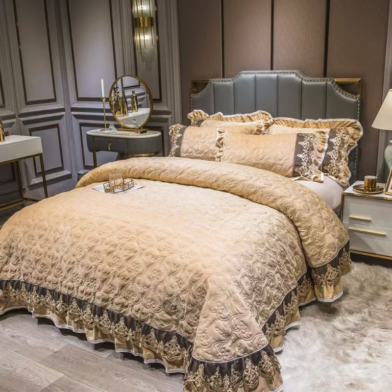 Luxury European Crystal Velvet - Embroidery Quilt Cover のレビューと価格