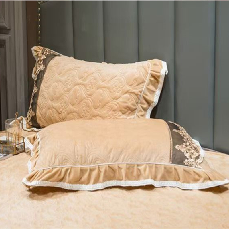 Luxury European Crystal Velvet - Embroidery Quilt Cover のレビューと価格